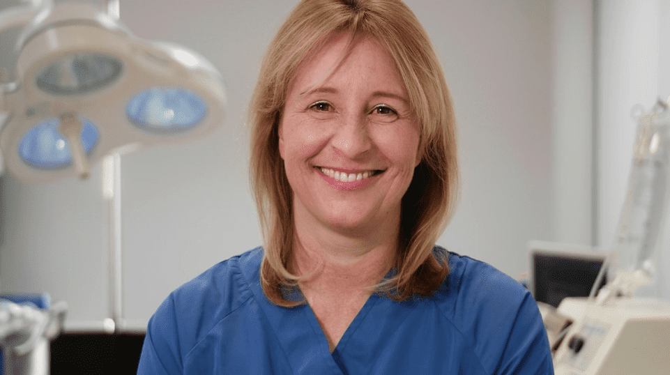 Screenshot_2019-12-29 Dermecis - wervingsfilm(5)